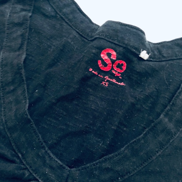 Basic Black Shirt - Picture 4 of 4